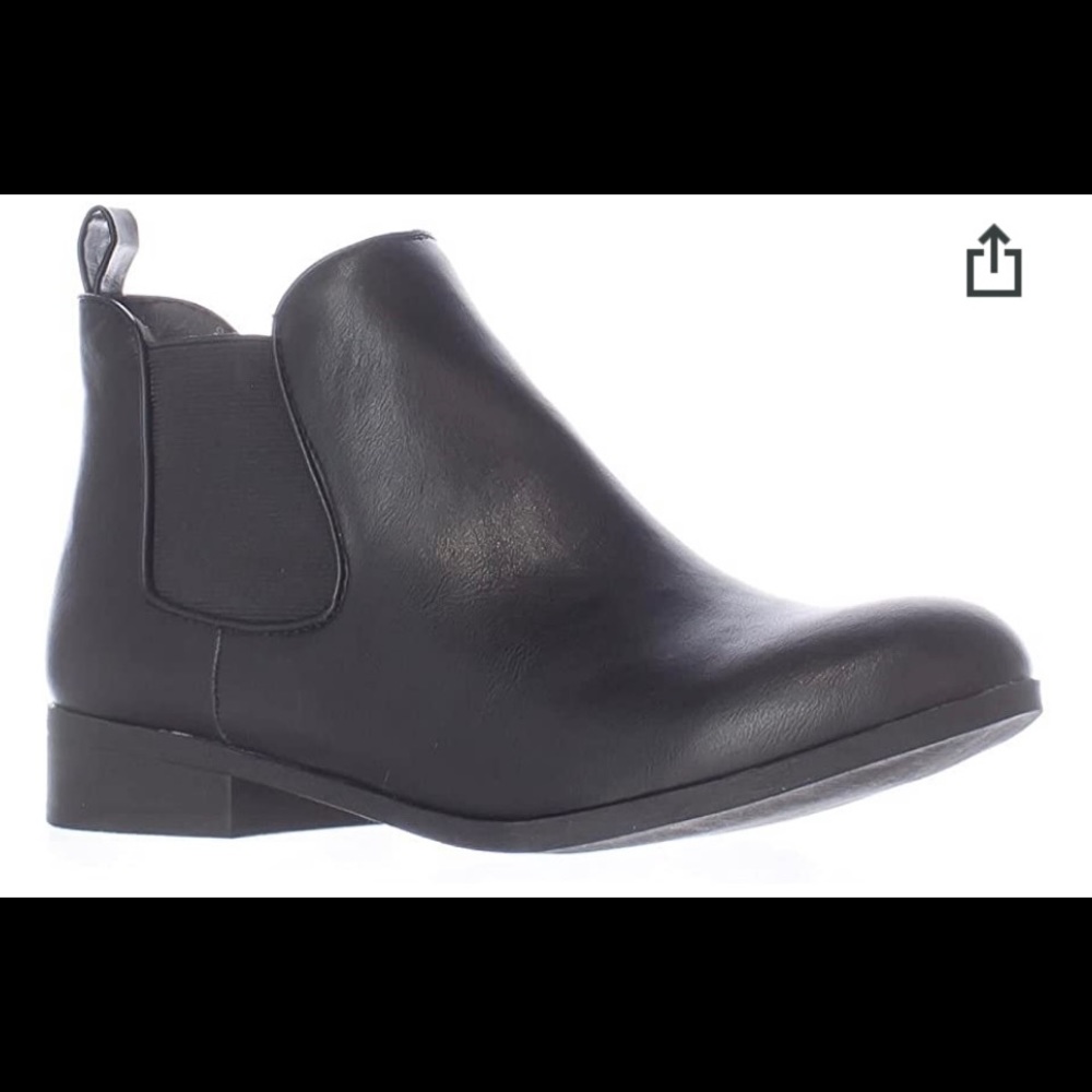 Womens Desyre Closed Toe Ankle Fashion Boots